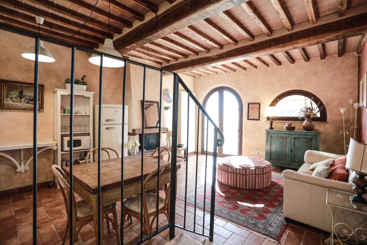Appartamento La Roccaia San Gimignano Bagian luar foto